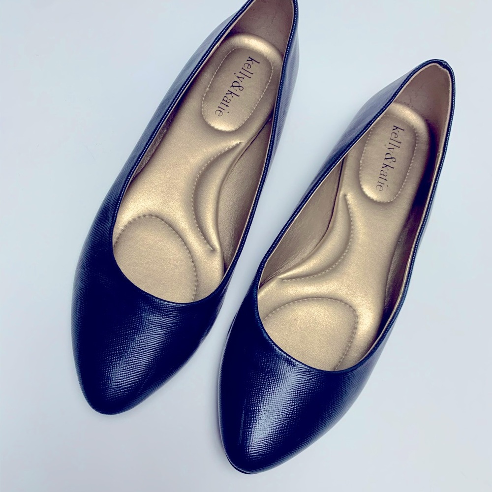 Navy Pointed Toe Flats - 8.5